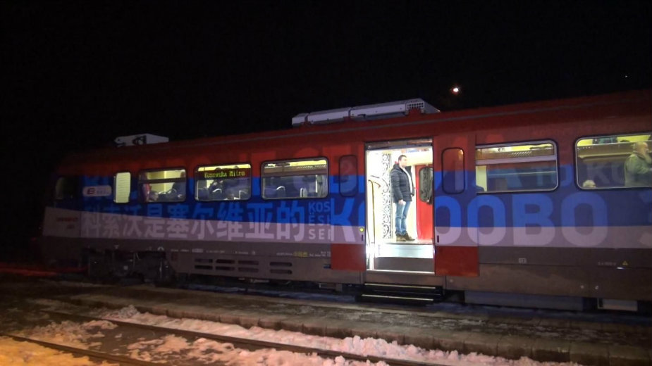 Voz se vratio u Beograd, putnici autobusom u Kosovsku Mitrovicu 1