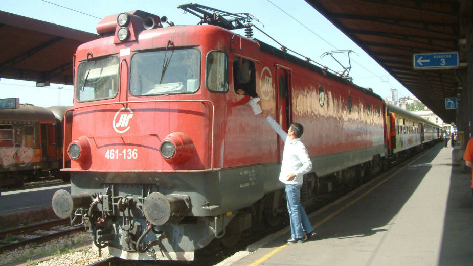 Rusi preuzimaju 1.000 radnika Železnice 1