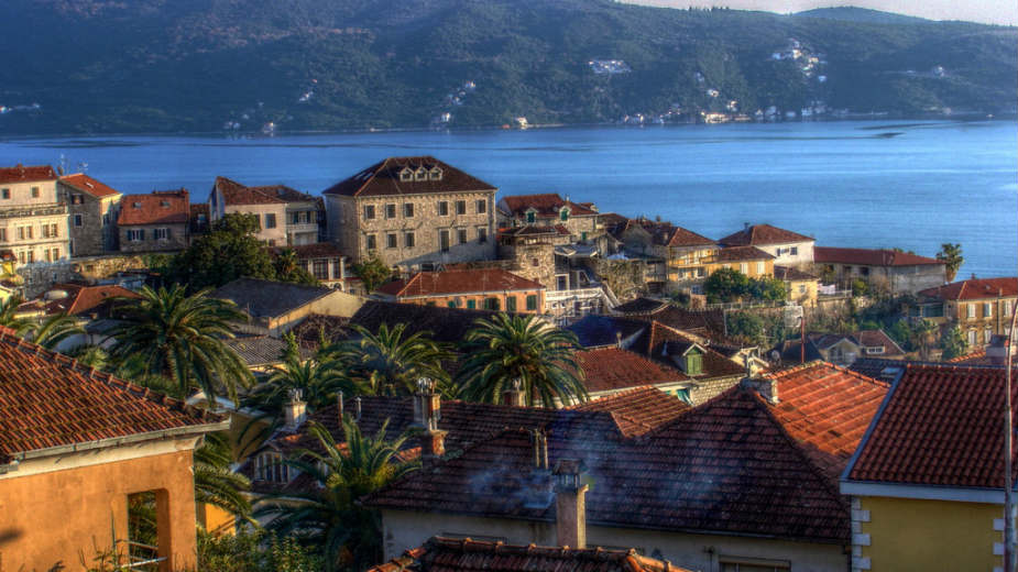 Herceg Novi (1): Razglednica iz zamišljenog grada 1 Herceg Novi (1): Razglednica iz zamišljenog grada 1