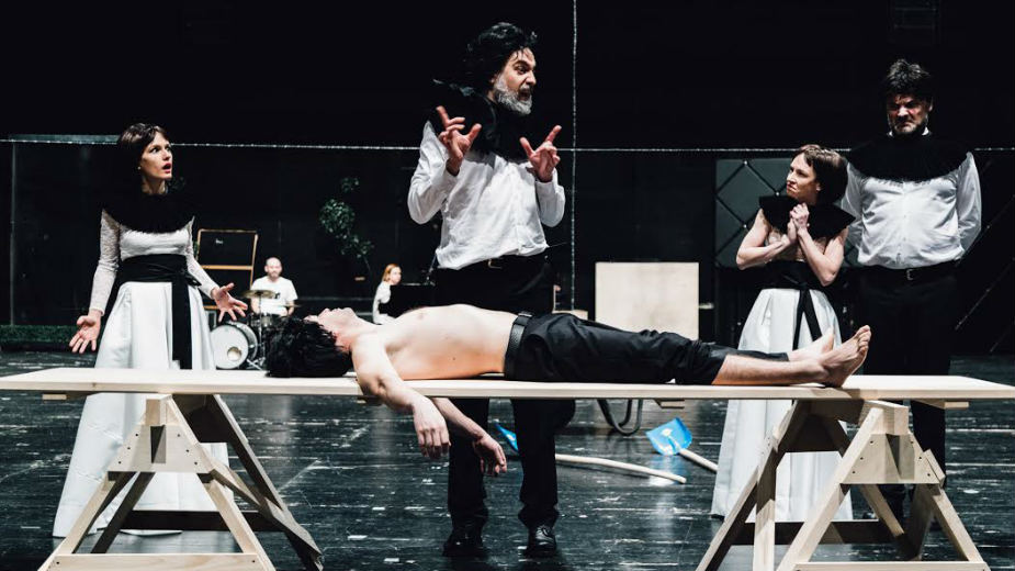 Angažovano pozorište reditelja Andraša Urbana 1