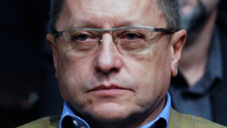 Aleksandar Crkvenjakov: Čekajući metroa 1