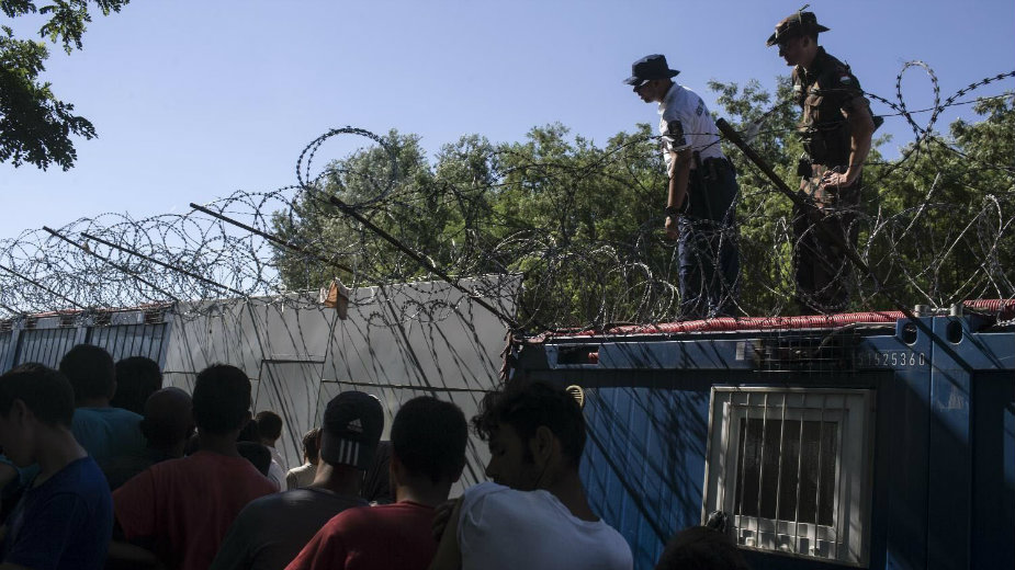 Sve azilante u pritvor koji se ne zove tako 1