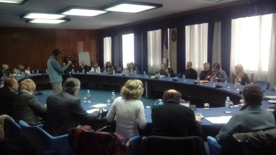 Povući sporni nacrt zakona o obrazovanju 1