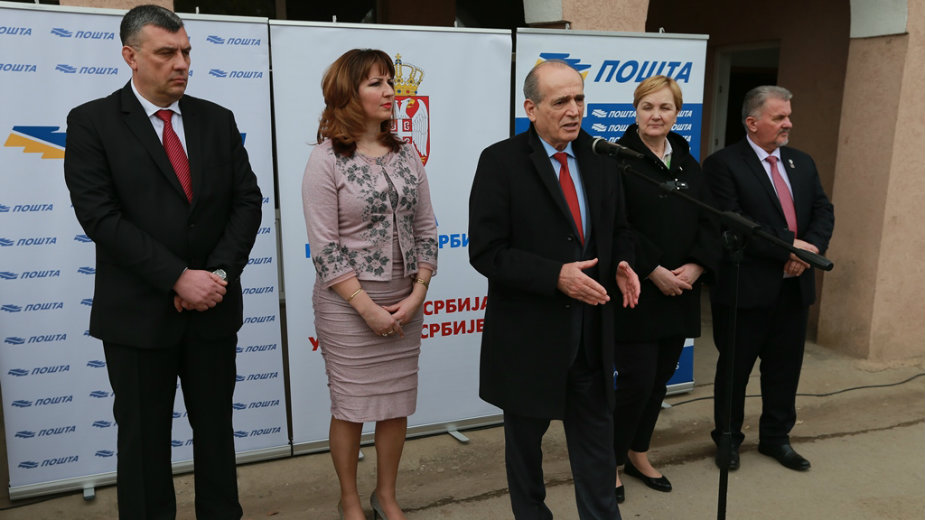 Krkobabić otvorio uslužni centar u Oblačini 1 Krkobabić otvorio uslužni centar u Oblačini 1