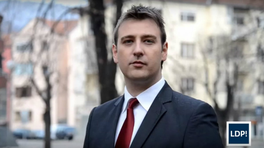 Dva kandidata bez stava 1 Dva kandidata bez stava 1