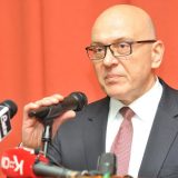 Nema cenzure, vlada živahna politička atmosfera 15