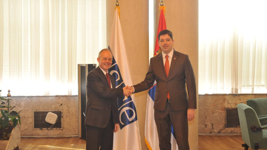 Đurić: Dijalog jedini način 1