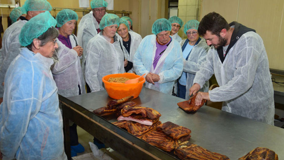 Dobrodošlica uz pršutu, kajmak i domaću rakiju 1