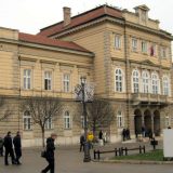Incident u sudnici: Čuo se jak udarac, policija izvela Uroša Blažića 6