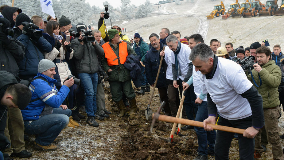 „Zlatiborska moba“ je borba za zaštitu državne imovine 1