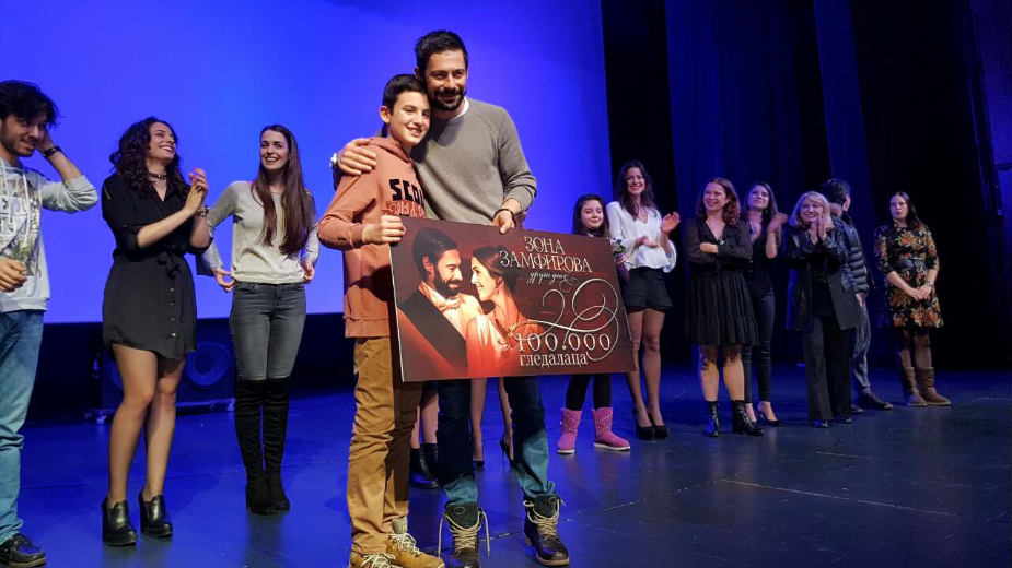 "Zonu Zamfirovu 2" već videlo više od 100.000 gledalaca 1 "Zonu Zamfirovu 2" već videlo više od 100.000 gledalaca 1