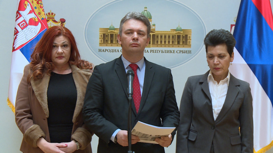Troje poslanika napustilo DJB i njihov poslanički klub 1