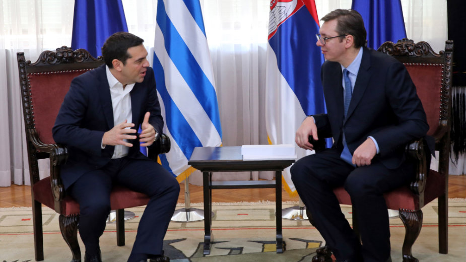 Vučić i Cipras položili cveće na spomenik Rigi od Fere 1