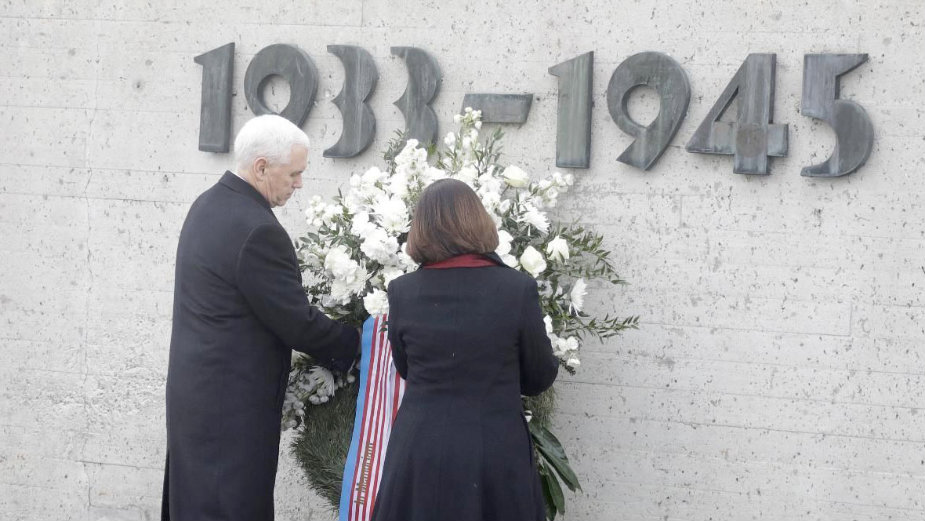 Pens posetio Dahau 1