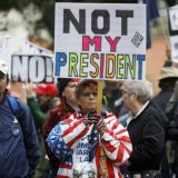 Protiv Trampa na Dan predsednika 13