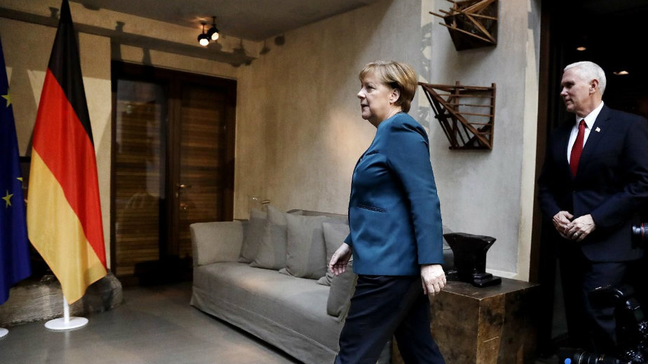 Merkel: Evro po meri slabih 1