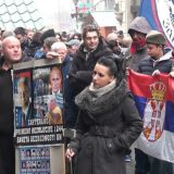 Protest ispred ambasade Crne Gore 13