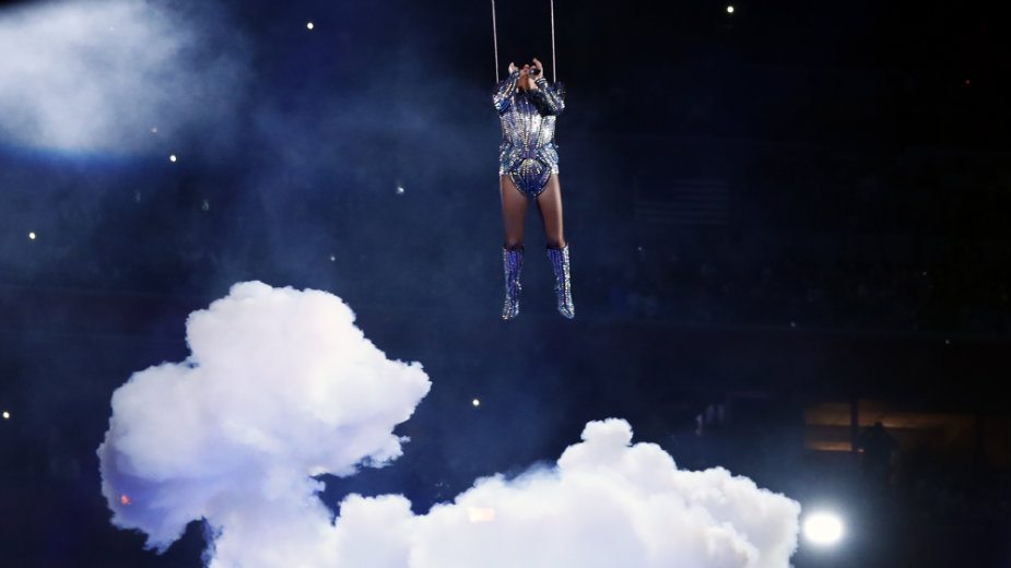 Nastup Lejdi Gage na Superbolu obara rekorde gledanosti 2 Nastup Lejdi Gage na Superbolu obara rekorde gledanosti 2