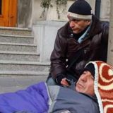 Nastavnici štrajkuju glađu ispred Vlade 7