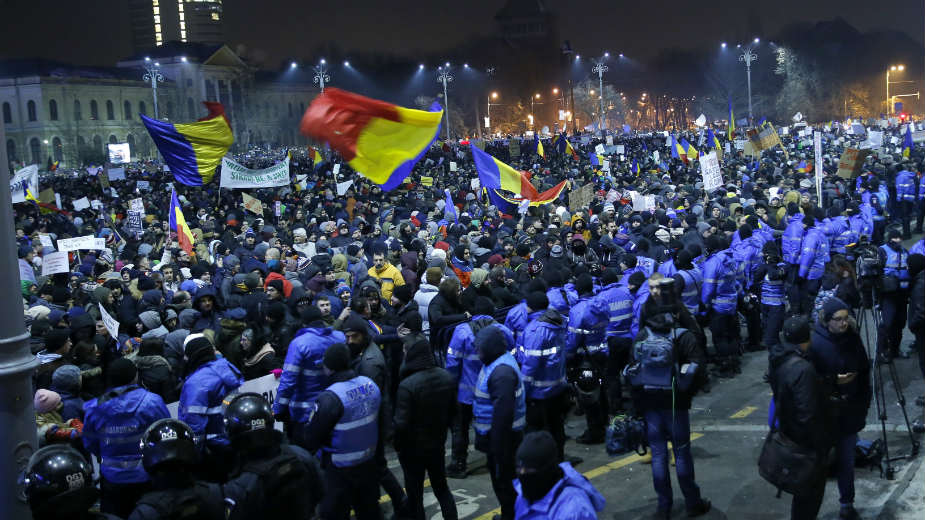 Masovni protesti u Rumuniji 2