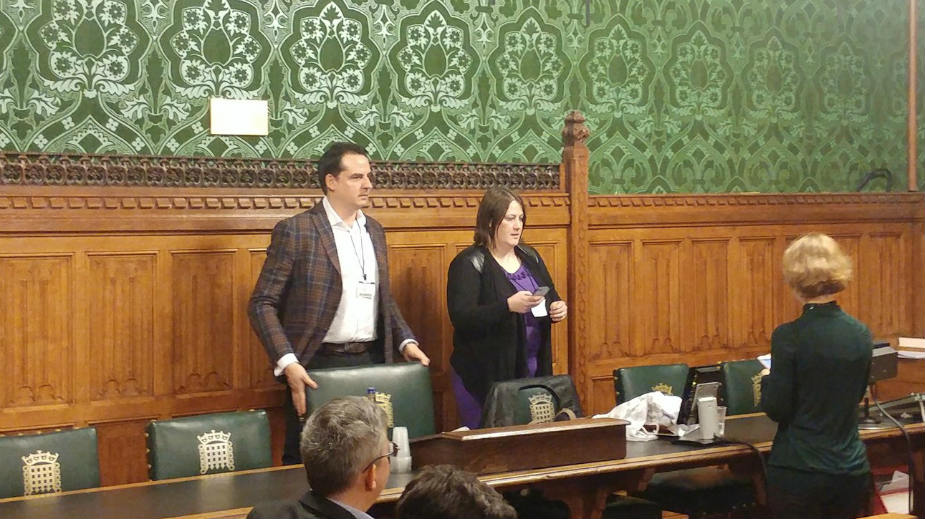 Kesić nasmejao i Britanski parlament 1