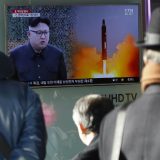 Abe: Lansiranje severnokorejske rakete neprihvatljivo 7