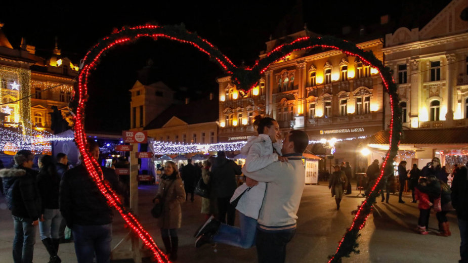 Počeo Festival ljubavi na Trgu slobode 1