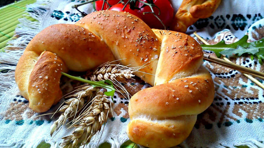 Recept nedelje: Pletene kifle sa ruzmarinom 1