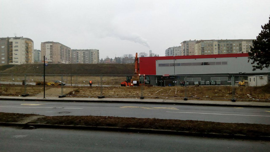 Bez benzinske pumpe u "Stepi" 1