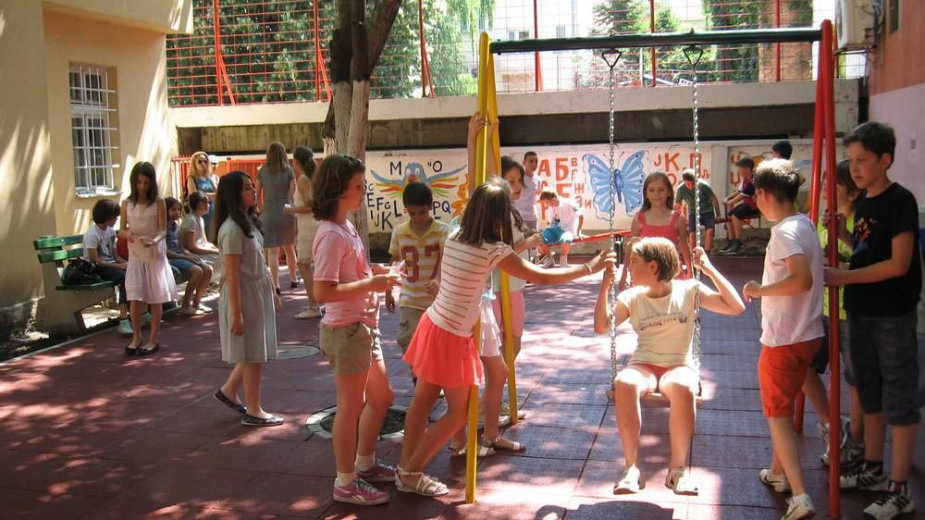 Pojednostavljen upis prvaka od ove godine, škole same pribavljaju određena dokumenta 1