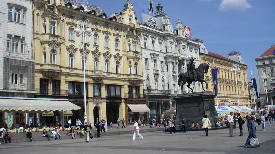 Marš crnokošuljaša u Zagrebu 1