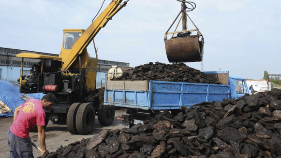 Od siromašnih traže avans, skladište i vagu 1