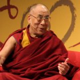Dalaj-Lama i Toma Piketi 7