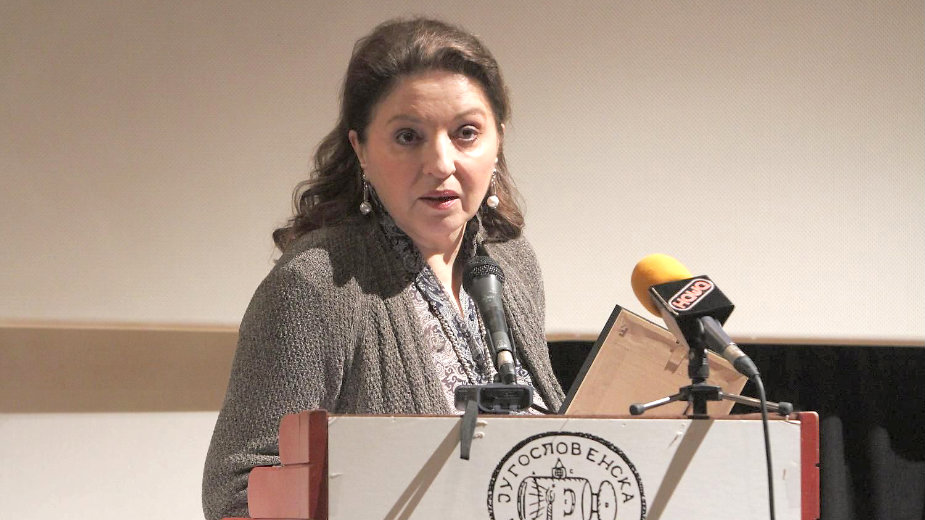 Mirjana Karanović: Gospođa J. 1