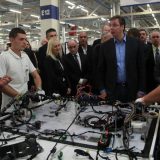 Demokrate započele, a Vučić seče vrpce 2