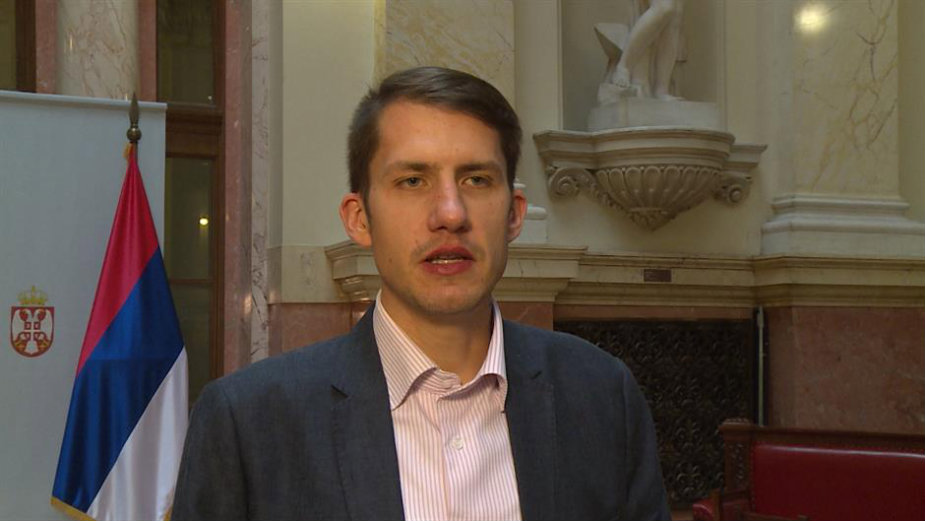 Pastor osuđuje izjave Jeremića 1