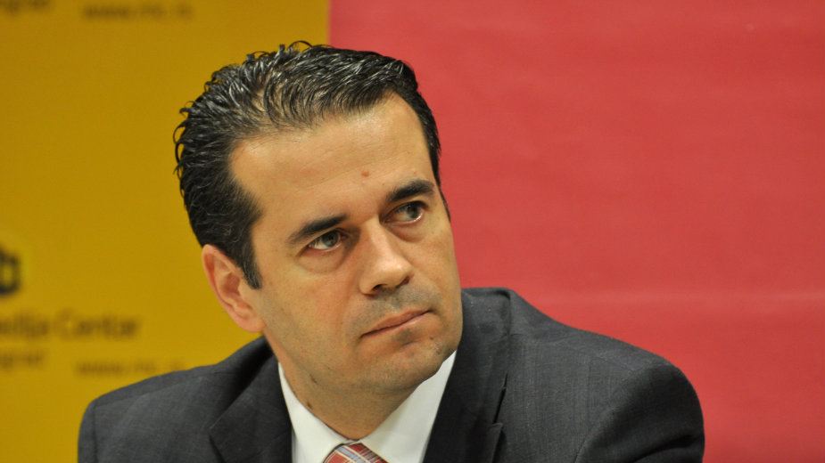 Adresa za nadoknadu štete su osiguravajuće kuće, a ne država 1