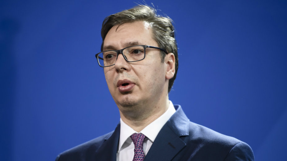 Vučić sa direktorom Gramera 1