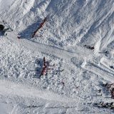 Lavina pogodila skijalište 9