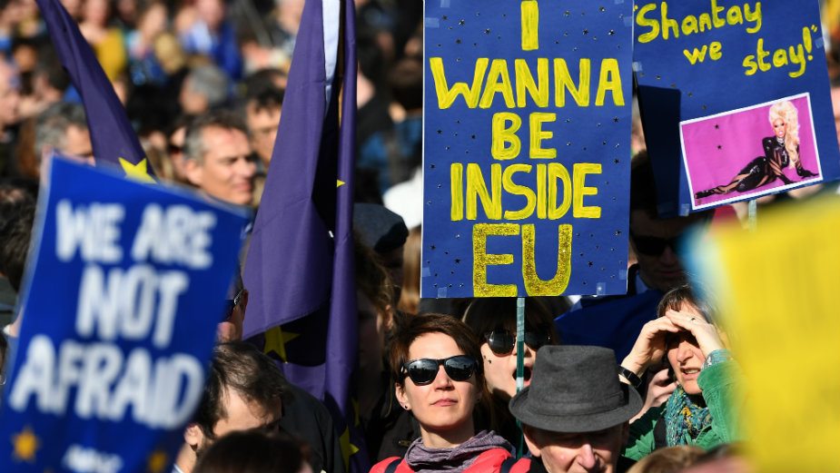 Hiljade ljudi na maršu u Londonu protiv izlaska iz EU 2