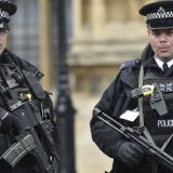 Britanska policija pritvorila dvojicu 10