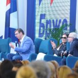 Vučić sa ženama o alimentaciji, Ceca ga podržala 3