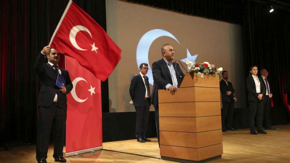 Berlin turskim ministrima još može da otkaže gostoprimstvo 1