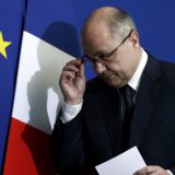 Ministar podneo ostavku zbog zapošljavanja ćerki 15