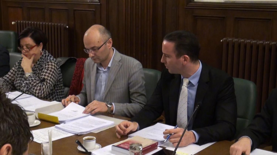 Na biračkom spisku 6.724.172 glasača 1