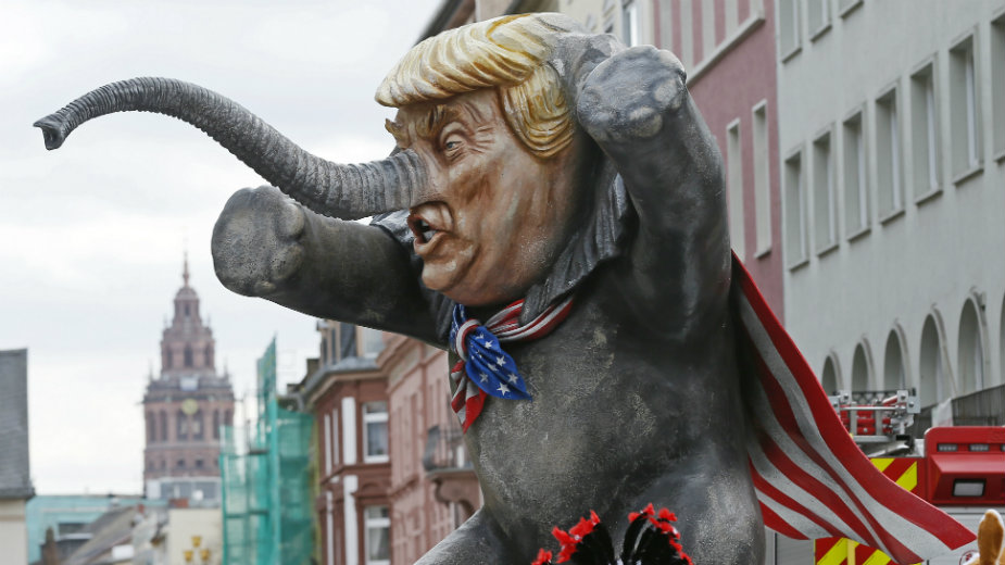 Liberalna demokratija gubi centar za ravnotežu 1