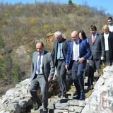 Posete koincidiraju sa predsedničkom kampanjom 12