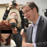 Trampovska kampanja u Srbiji - učestvuju supruge i ćerke 6