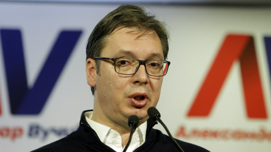 Vučić radnicima Goše obećao po 60.000 dinara 1