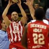 Treća utakmica između Zvezde i Budućnosti u Železniku 2